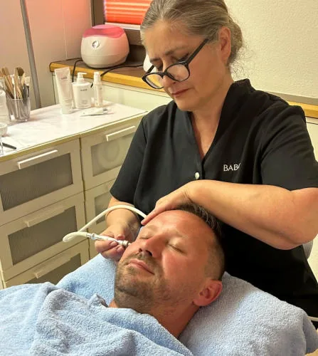 Gesichtsbehandlungen bei Relax Kosmetik